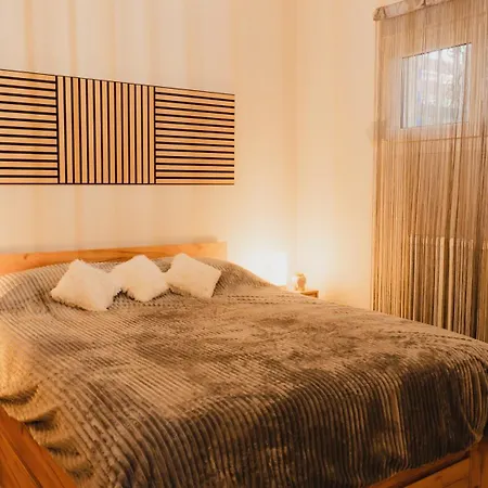 Neoi Aura Coastal Living Space Néoi Epivátai